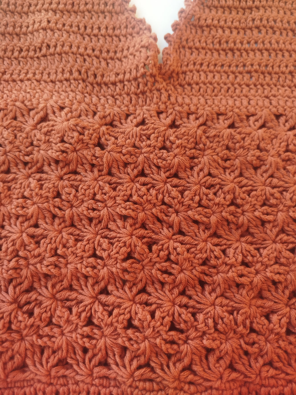 Crop top au crochet