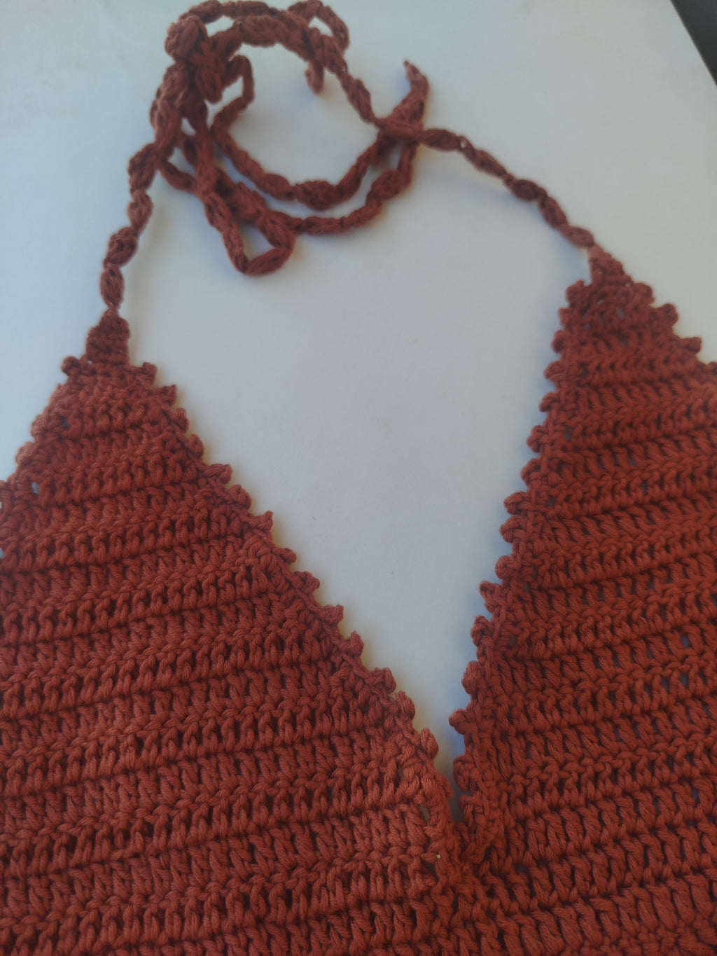 Crop top au crochet