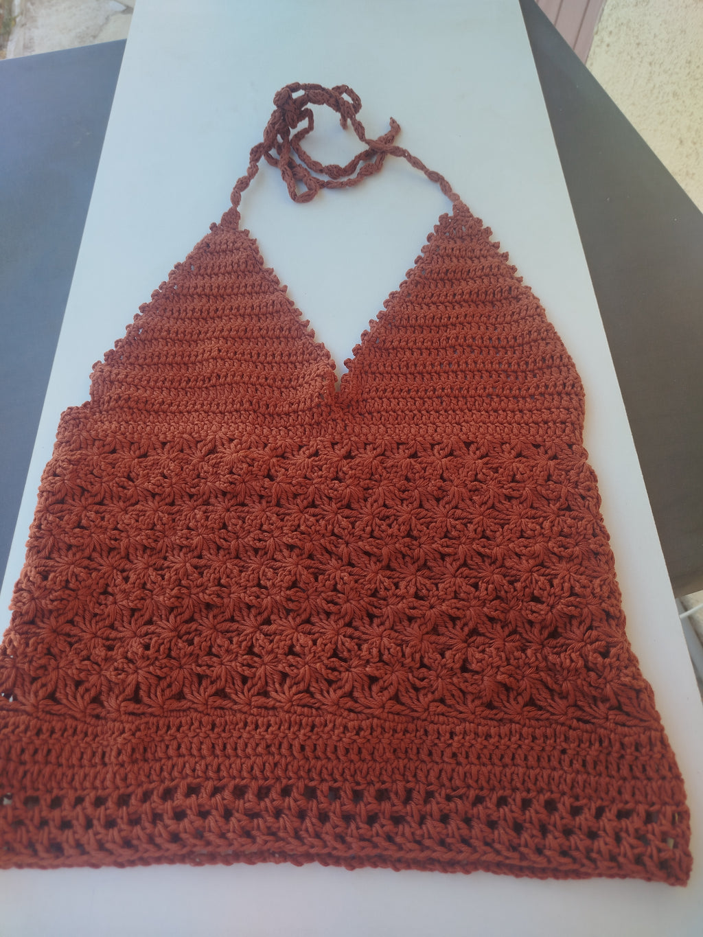 Crop top au crochet
